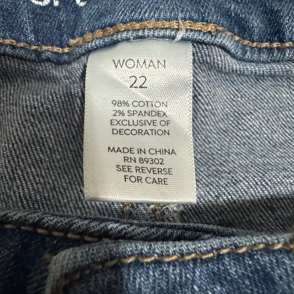 Westport Signature Fit Bootcut Jeans Women 22W 42x30 Embroidered Pockets Stretch